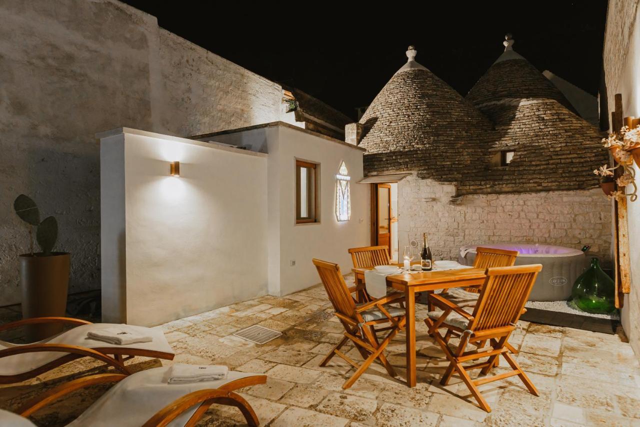 Milestones Modern Suite Trullo Jacuzzi Spa & Relax Alberobello Exteriör bild