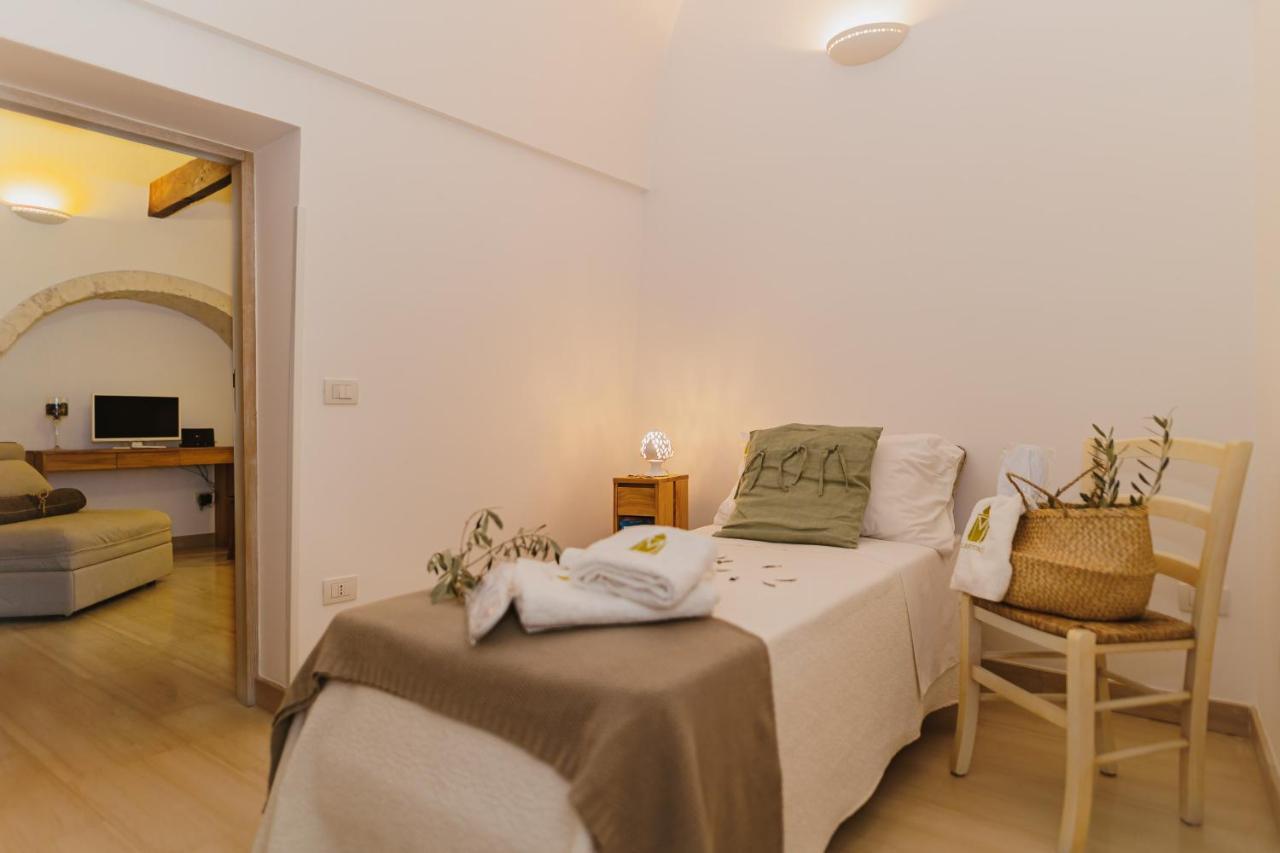 Milestones Modern Suite Trullo Jacuzzi Spa & Relax Alberobello Exteriör bild